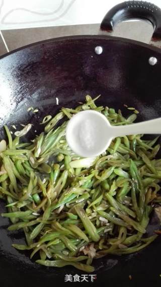 金蒜四季豆的做法步骤：7