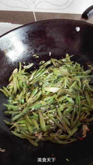 金蒜四季豆的做法步骤：8