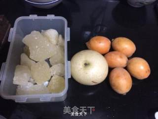 枇杷雪梨糖水的做法步骤：1