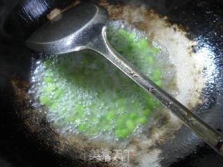 雪菜茭白炒毛豆的做法步骤：6