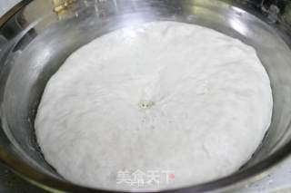 深讨孩子喜爱的小熊豆沙包的做法步骤：1
