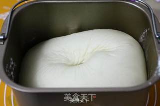 深讨孩子喜爱的小熊豆沙包的做法步骤：3