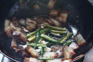 最朴实无华的农家菜【笋干炒腊肉】的做法步骤：5
