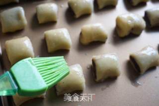 宝宝的小零食【豆沙一口酥】的做法步骤：11