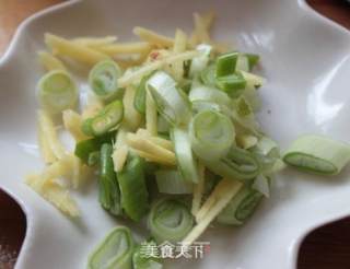 鱼香肉丝的做法步骤：3