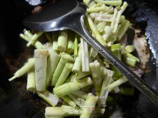 脚骨笋烧排骨的做法步骤：5