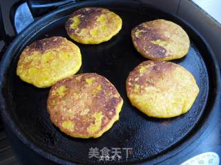 南瓜糯米饼——简单到没朋友的早餐小饼的做法步骤：4