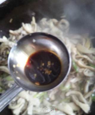 清炒蘑菇的做法步骤：4
