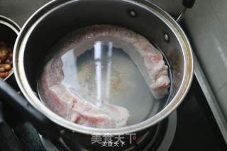简单做超美味红烧肉的做法步骤：1