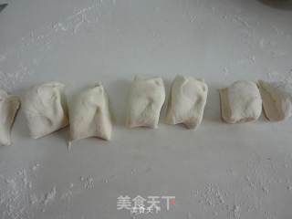 韭菜鸡蛋肉虾皮馅饼的做法步骤：13