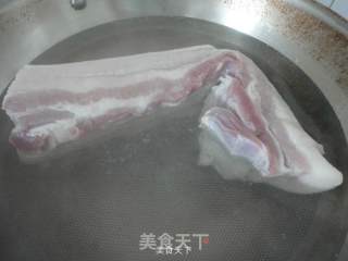 东坡肉的做法步骤：2