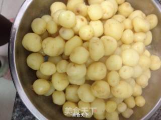 香煎小土豆的做法步骤：2