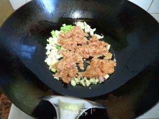 豌豆肉末烧豆腐的做法步骤：4