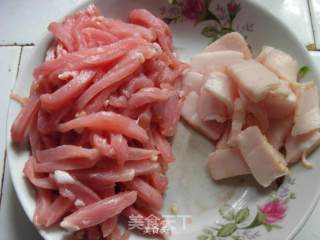 青椒肉丝的做法步骤：2