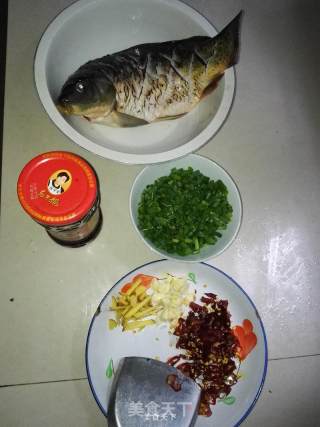豆豉鱼的做法步骤：1