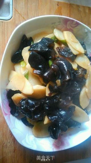 木耳炒山药的做法步骤：5
