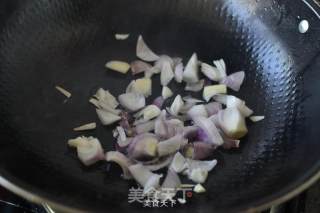 【番茄焖牛排】的做法步骤：3