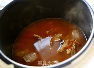 【番茄焖牛排】的做法步骤：7