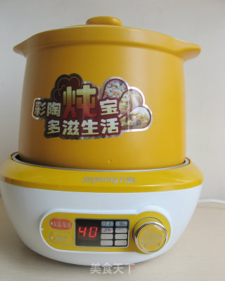 蟹味菇黄豆棒骨汤的做法步骤：3