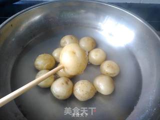 橄榄油香煎小土豆的做法步骤：2