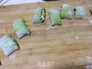 菠菜卷的做法步骤：4