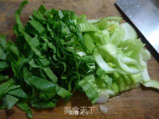 洋葱青菜素炒面的做法步骤：2