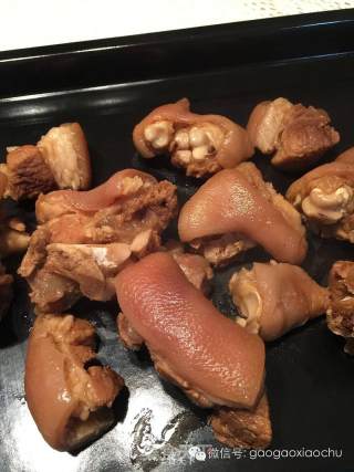 香酥猪蹄的做法步骤：4