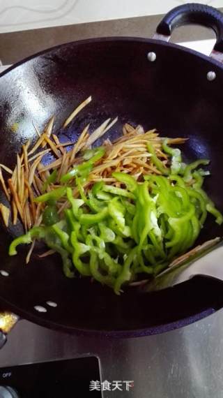 清炒牛蒡的做法步骤：7