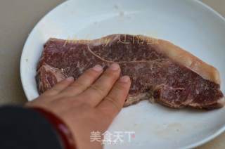 黑椒牛排的做法步骤：3
