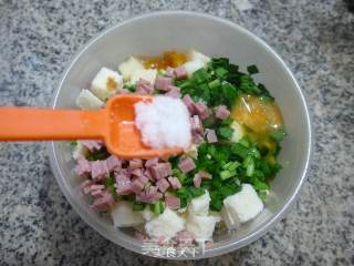 韭菜火腿片馒头煎糕的做法步骤：8