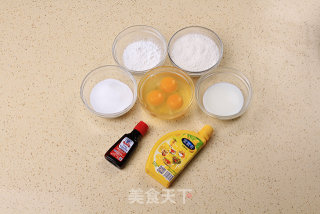 绝对不可错过的柔软小尤物——泡沫蛋糕的做法步骤：1