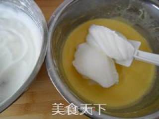 槐花戚风蛋糕的做法步骤：9
