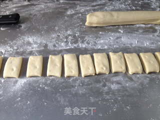 香酥油条的做法步骤：9
