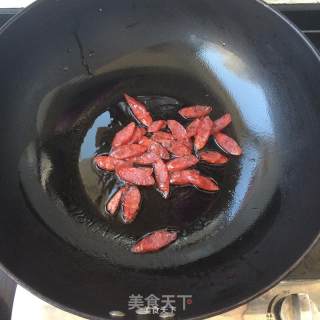 腊肠炒尖椒的做法步骤：4