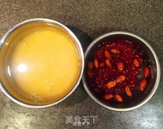 黏玉米碴粥的做法步骤：2