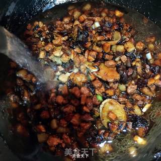 洋葱酥卤肉饭的做法步骤：12