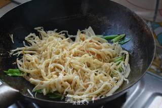 爽口素焖饼—实用版早餐的做法步骤：4