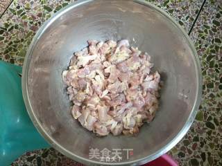 香菇鸡丁的做法步骤：5