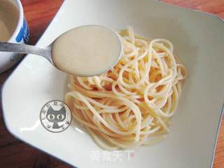 蜜汁菠萝酱意面的做法步骤：4