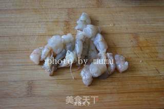 豌豆炒虾仁的做法步骤：2