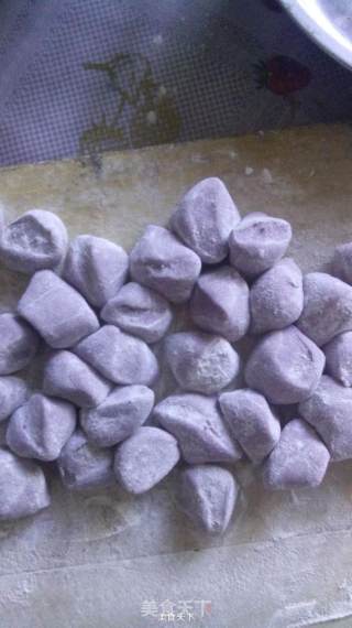 紫薯玫瑰的做法步骤：3