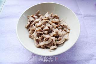 茄汁花菜肉丝的做法步骤：2
