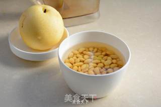 雪梨豆浆的做法步骤：1