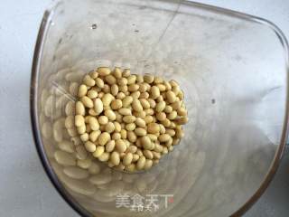 花生豆浆的做法步骤：1
