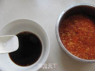 超级简单---油泼面的做法步骤：3