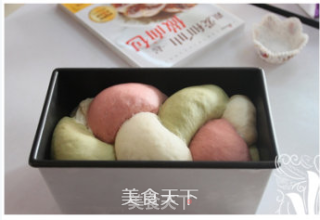 三色土司的做法步骤：11