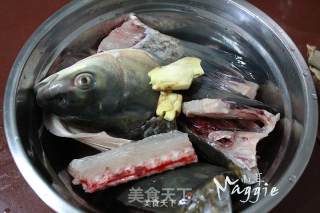 豆腐鱼头汤的做法步骤：1