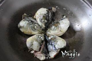 豆腐鱼头汤的做法步骤：4