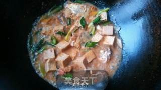 咸鱼腐竹炖冻豆腐的做法步骤：3