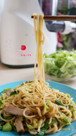 包菜牛肉炒面的做法步骤：20